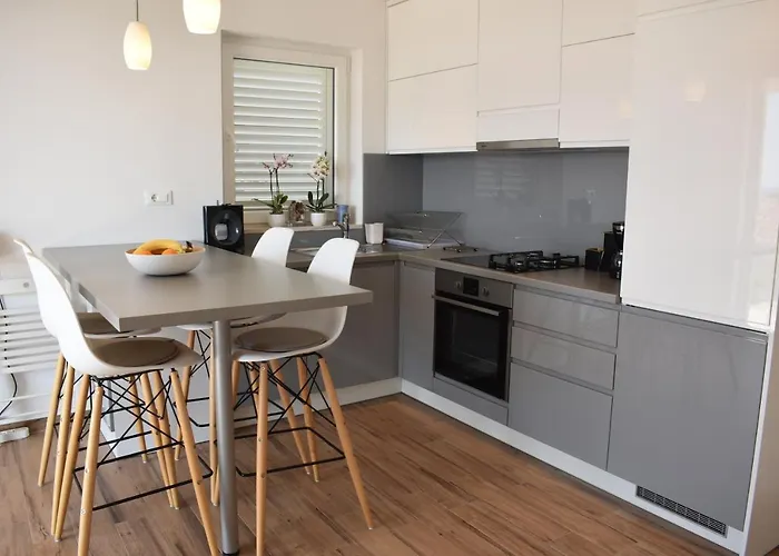 Elanza דוברובניק