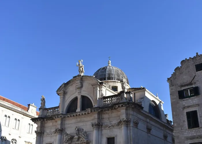 Elanza دوبروفينك